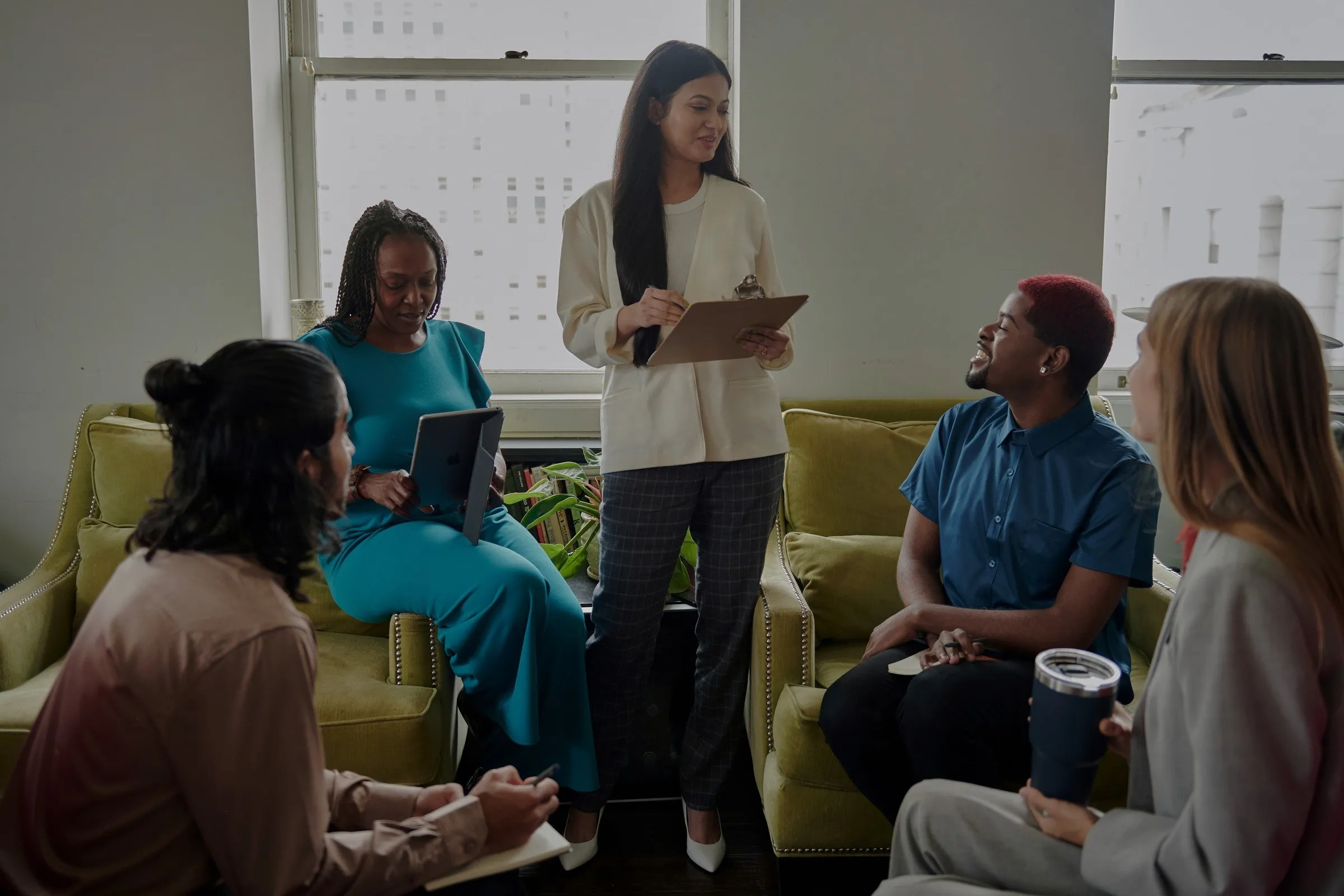 Grupo participando de curso de capacitação